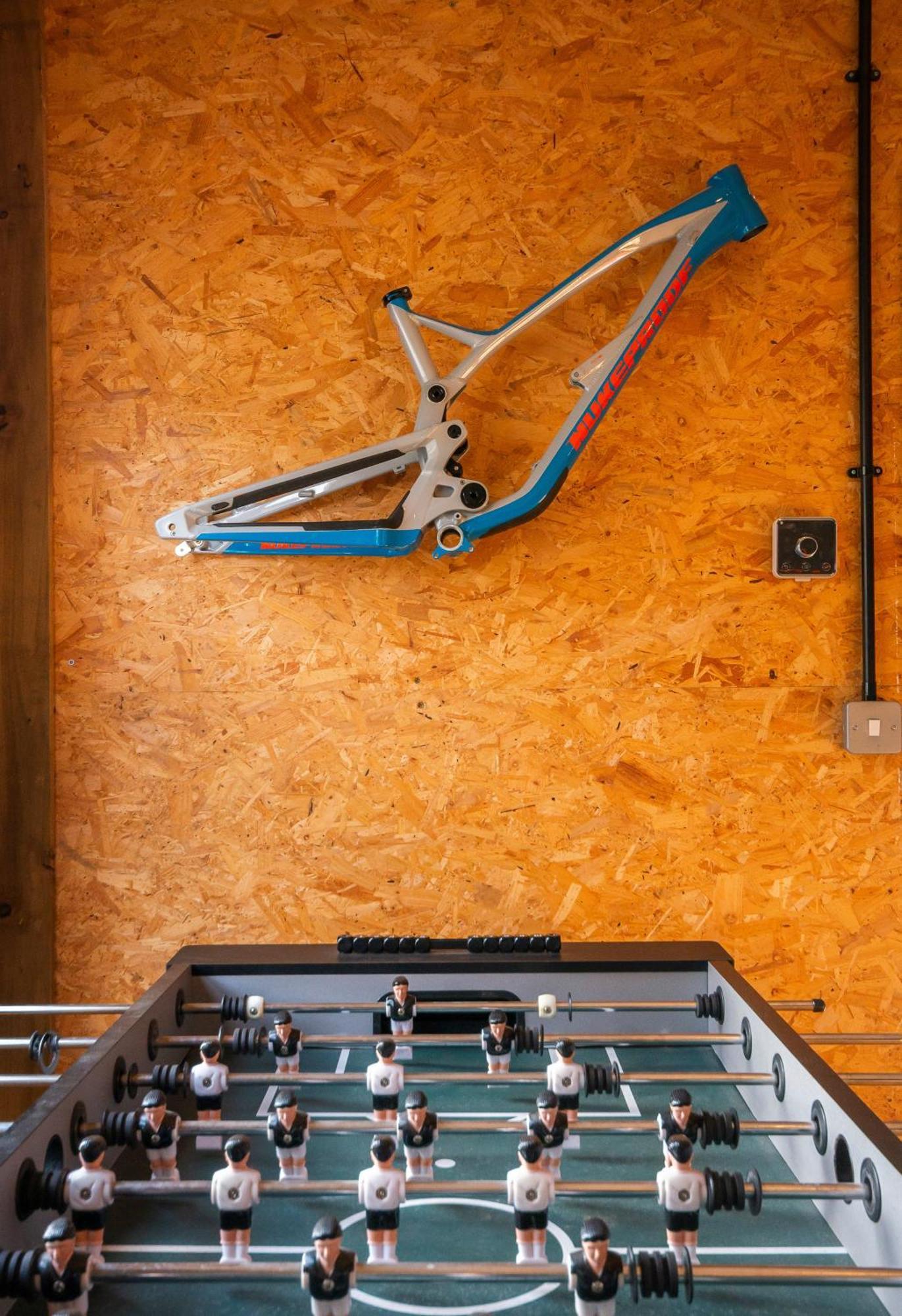 Riverside Great House In The Afan Forest Bike Park By Staystaycations Glyncorrwg 外观 照片